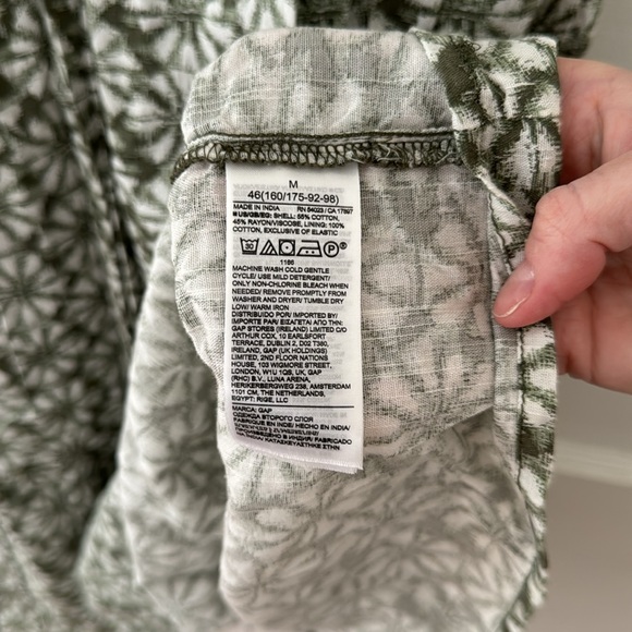 GAP smocked strap dress - Picture 7 of 8